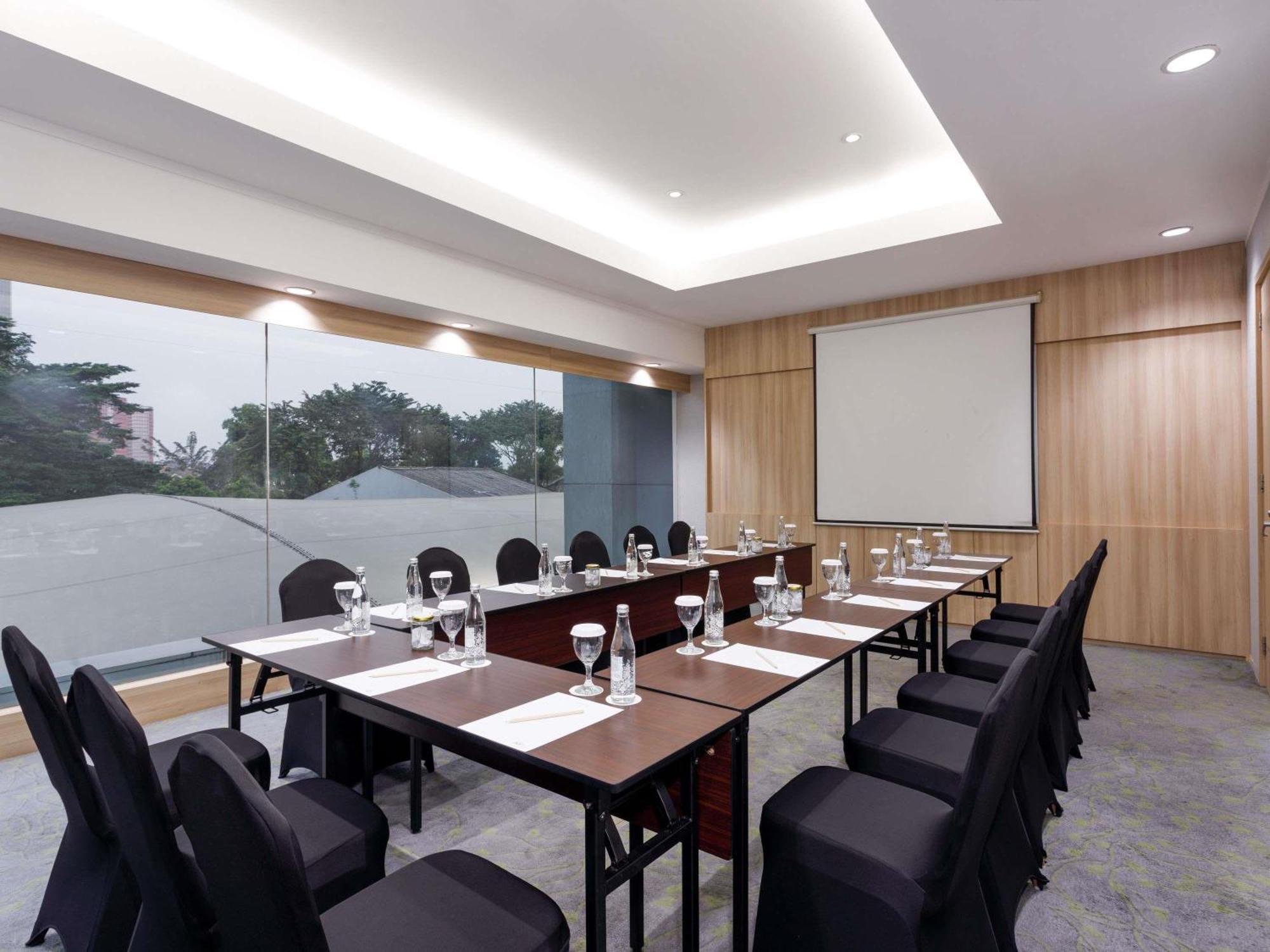 Mercure Simatupang