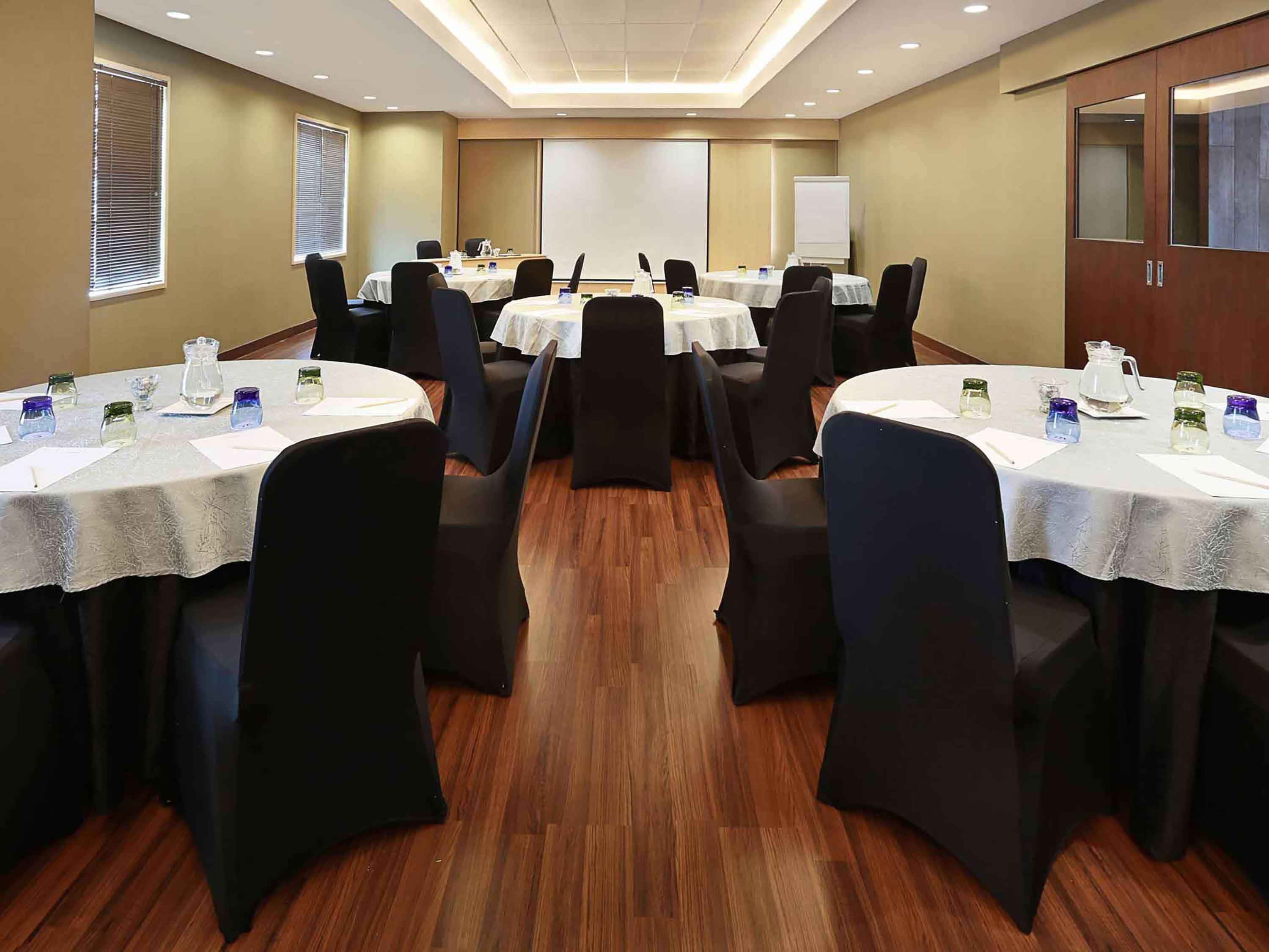 Hotel Mercure Simatupang Jakarta